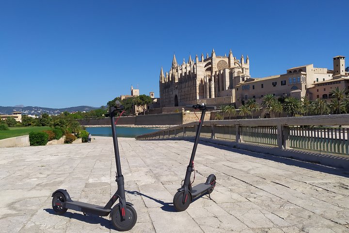 Leie av elektrisk scooter i Palma de Mallorca