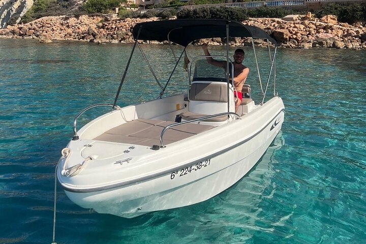 2 Stunden Bootsverleih in Santa Ponsa ohne Führerschein