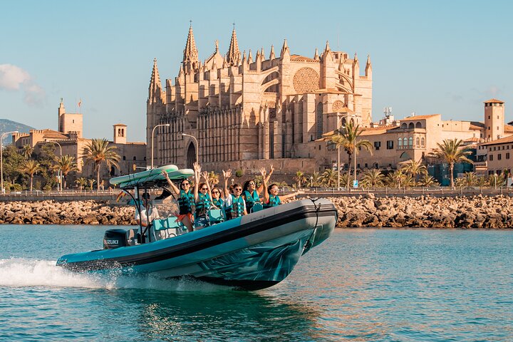 Mallorca: Schnellboot-Tour, Kathedralenbesichtigung, Buchten und Schnorcheln