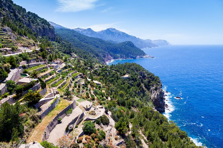 Juwelen der Tramuntana: Malerische Fahrt durch Mallorcas Dörfer