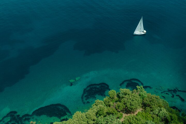 Halbtägige Kreuzfahrt auf einem Segelboot auf Mallorca