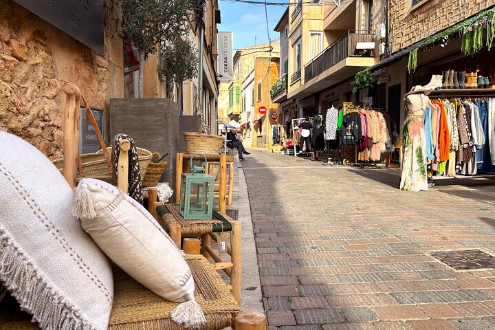 Markt von Santanyí: Kunsthandwerk und lokale Produkte