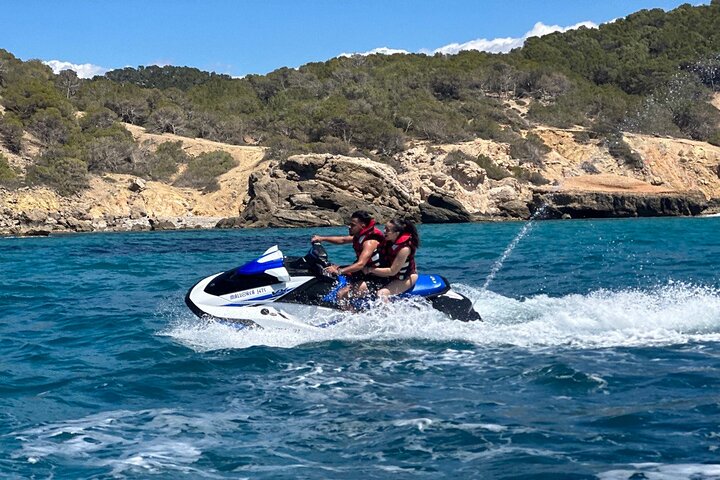 Jet ski terapia per l'anima in costa di Santa Ponsa