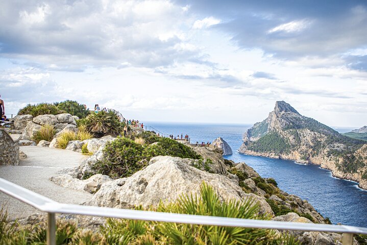 8 - Stunden Formentor und Sineu Markt mit Bootsfahrt Tour auf Mallorca