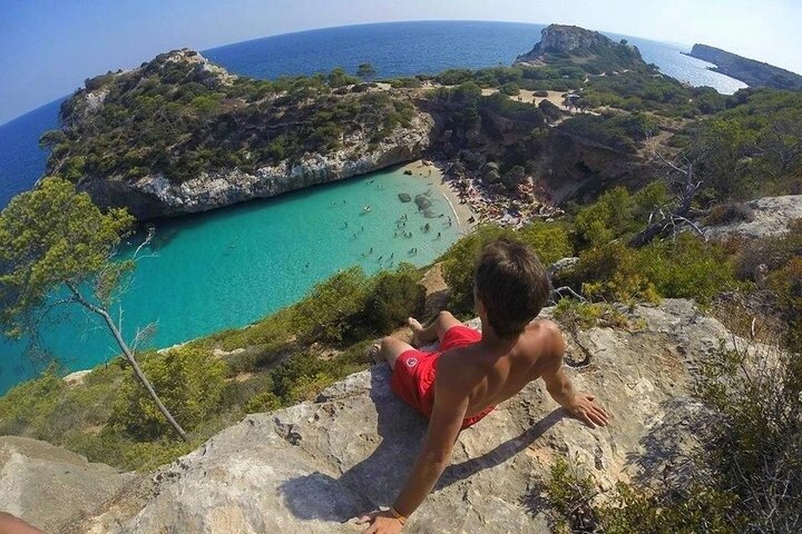 Beach Tour Mallorca Calo des Moro - The Happy Vans