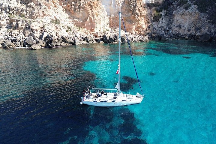 Private All-Inclusive Halbtages-Segeltour in Palma de Mallorca
