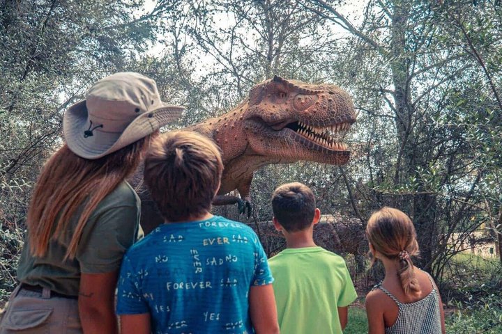 Familieutflukt til Hams grotter og Dinosaurland på Mallorca