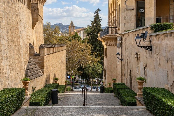Podcast Tour Shadows and Stone Das Labyrinth von Palma