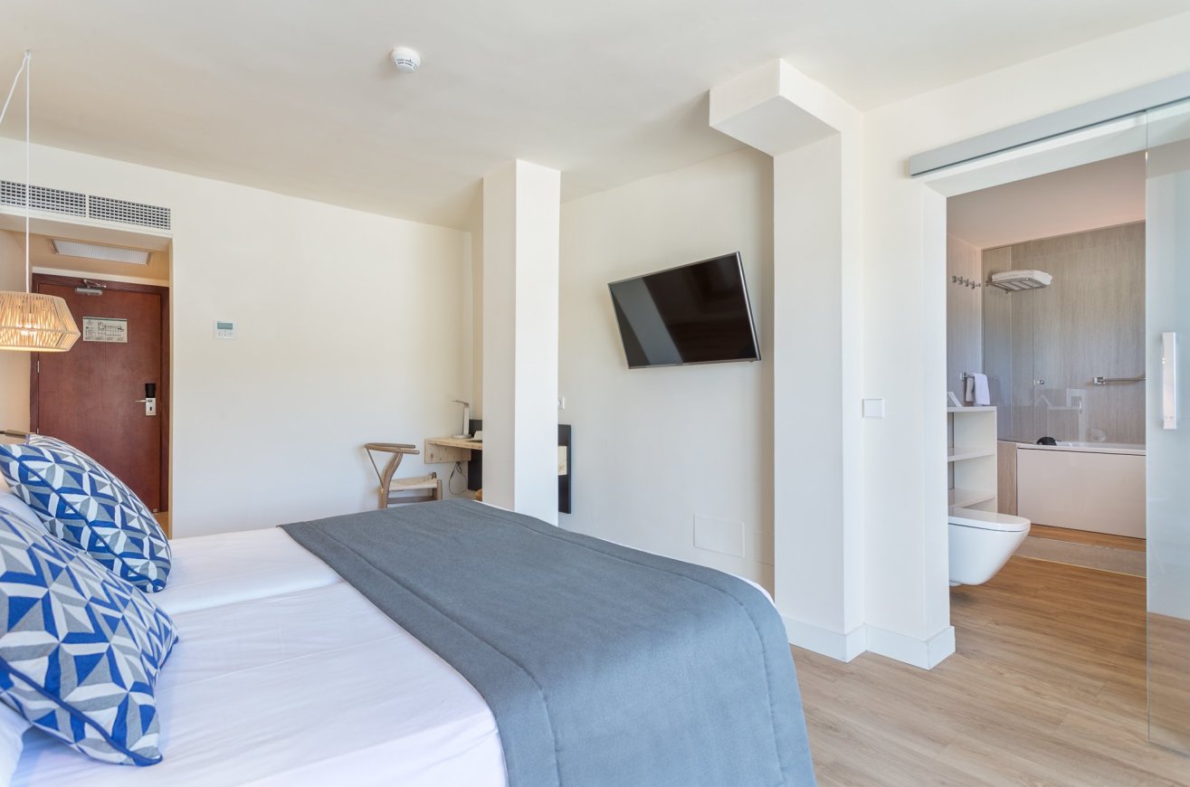 FERGUS Style Sóller Beach