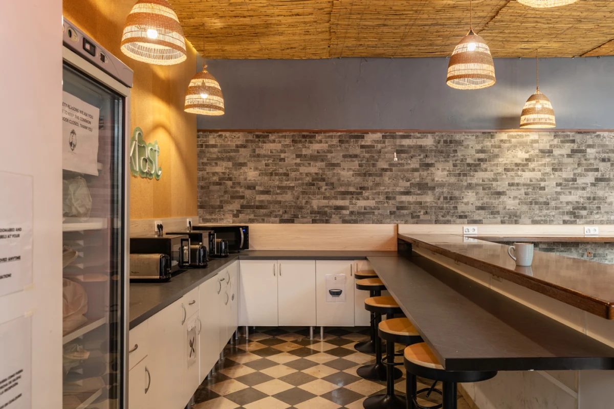 El Josemari Youth Hostel | Albergue Juvenil